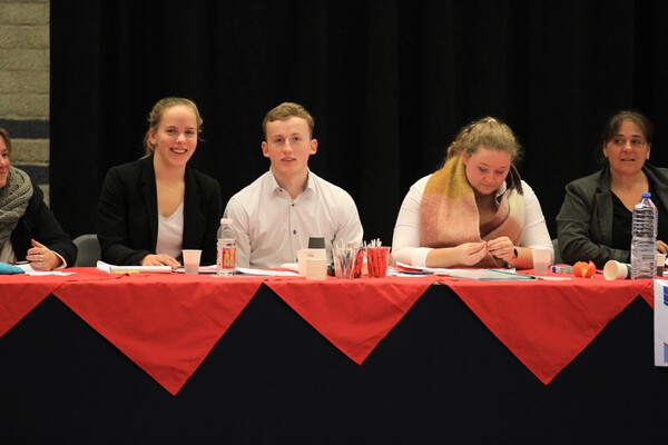 Gymsport Leiden sterk bij plaatsingswedstrijd Acrogym